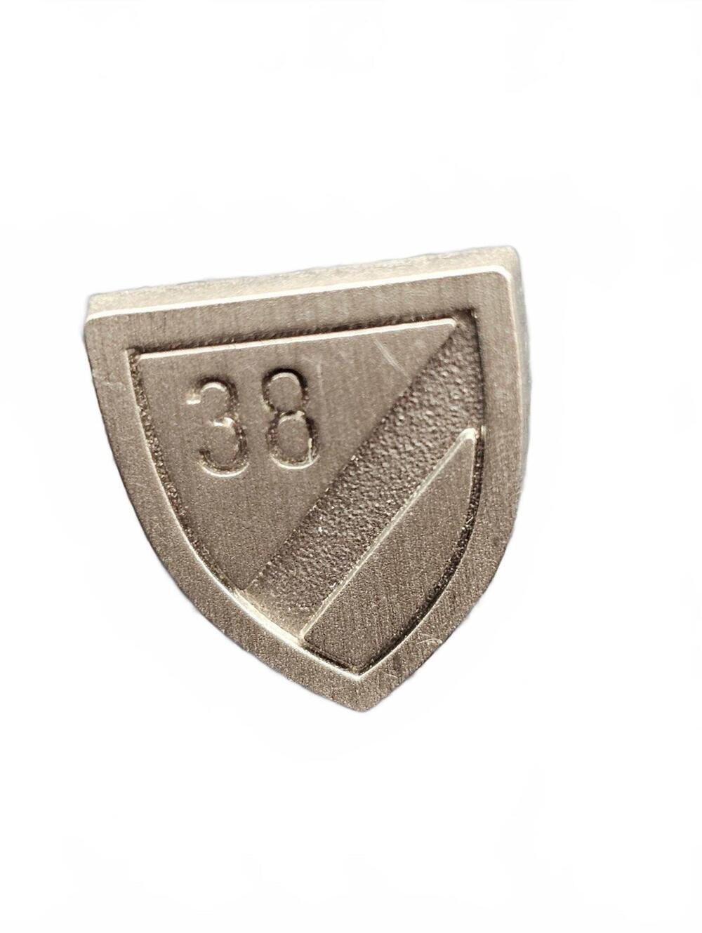Triangular 3C Pin